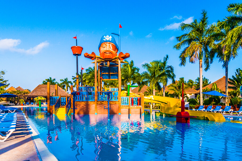 The waterpark pool at Allegro Cozumel.