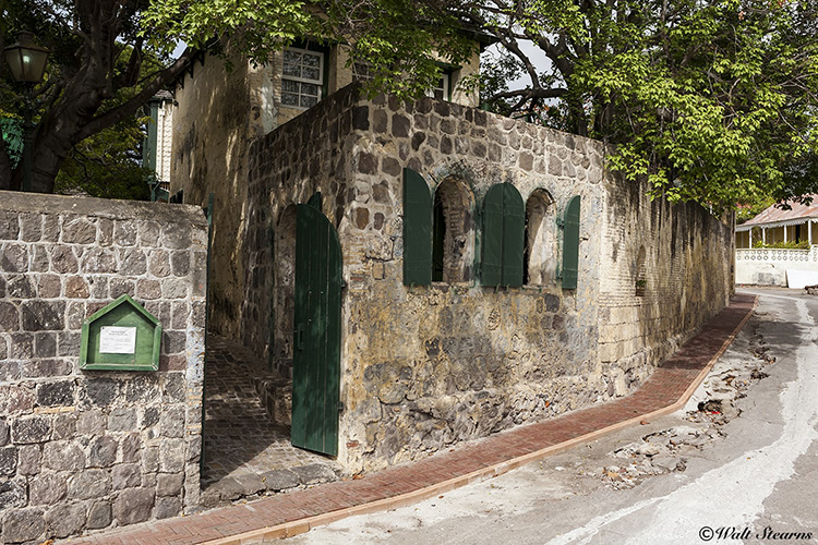Many buildings in Statia's historic district date back to the 17th century.