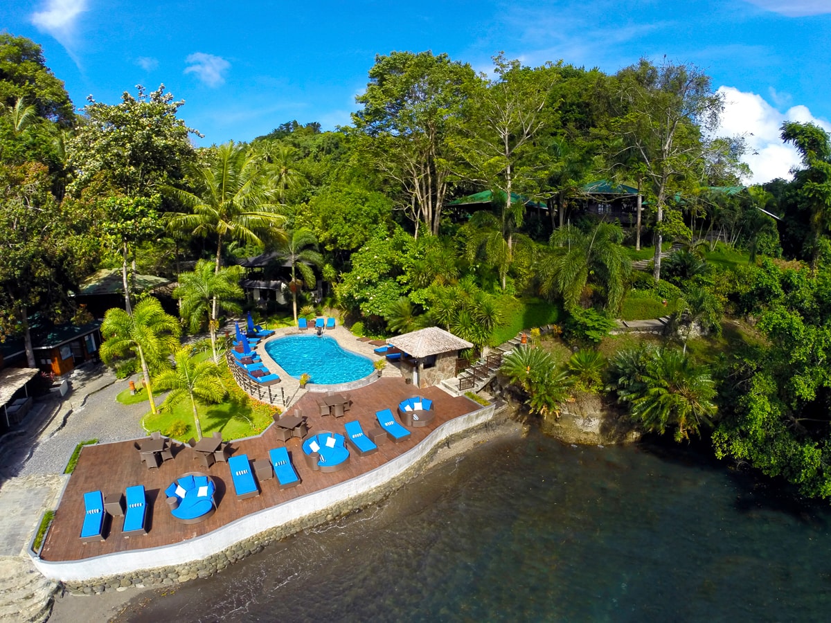 Lembeh Resort is set in a lush tropical garden overlooking the waters of Lembeh Strait.