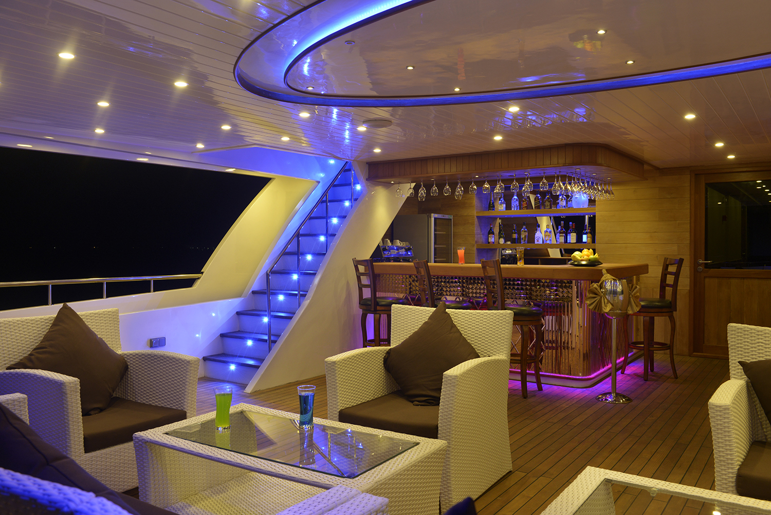 Many Maldives liveaboards feature upscale interiors and well-appointed social areas.