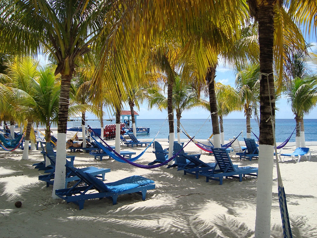 The Beach Club spread across 300 feet of shoreline. It is connected to the hotel by a tunnel that leads under Melgar Avenue.