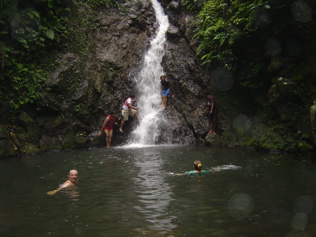 Nacomoto Waterfall
