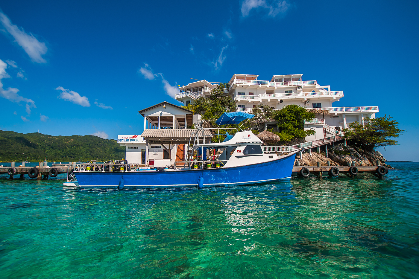 Dunbar Rock's dive center is conveniently located right next to the dock. The staff handles all tank and gear transfer, and divers merely have to step on board. 